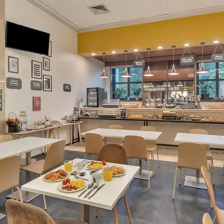 B&B Hotel Cremona מלון 3*