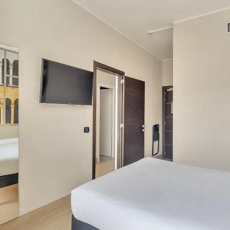 Hotel B&B Hotel Cremona Cremona