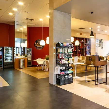 Hotell B&B Hotel Cremona Cremona
