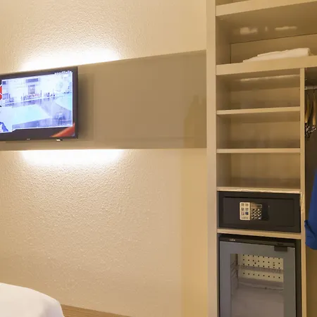 B&B Hotel Cremona Κρεμόνα