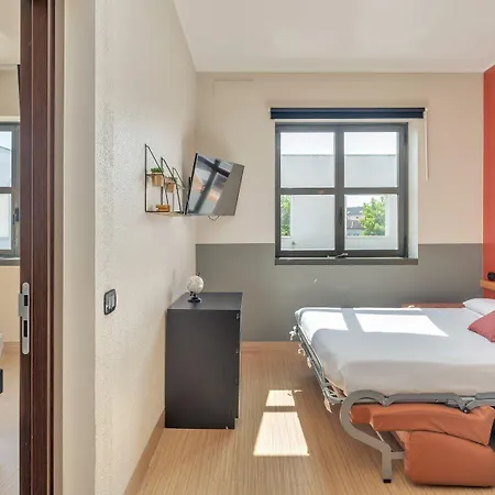 Hotel B&B Hotel Cremona 3*